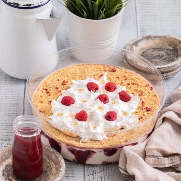 Victoria Meringue Trifle